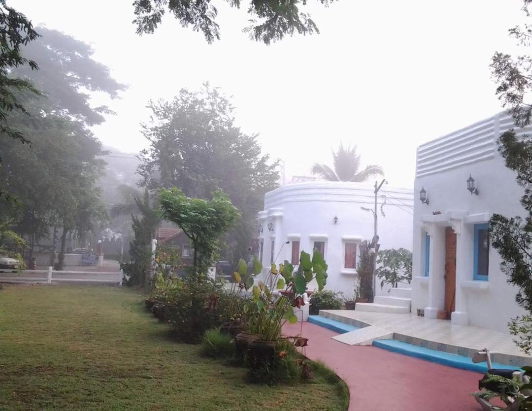 קמפהאנג פט Scenic Riverside Resort מראה חיצוני תמונה